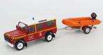 Atlas 1:43 Land Rover Defender 130 Pickup Brandweer met boot, Overige merken, Atlas / Altaya, -, Nieuw
