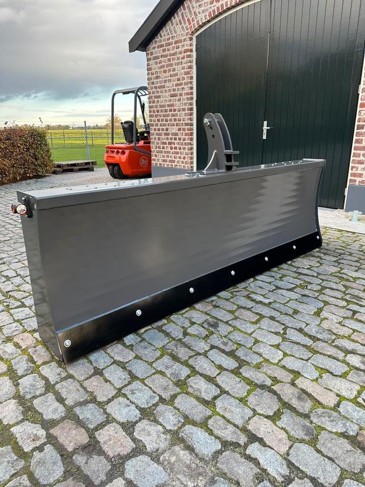 Frontschuif/Frontschaaf/Dozerblad/Kilverbord, Auto-onderdelen, Vrachtwagen-onderdelen, Overige merken, Nieuw, Ophalen