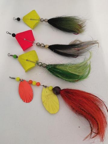 4 grote bucktail spinners ( kunstaas ) beschikbaar voor biedingen