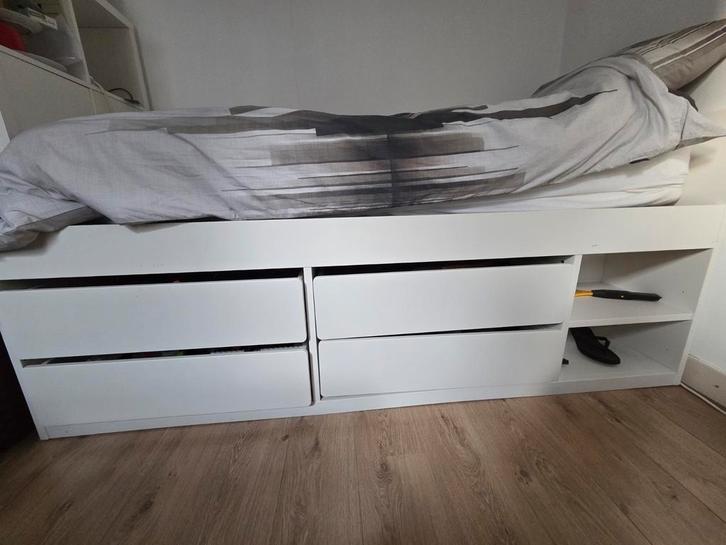 Ikea SLÄKT bedframe met opberger, 90x200, Huis en Inrichting, Slaapkamer | Bedden, Zo goed als nieuw, Eenpersoons, 90 cm, 200 cm