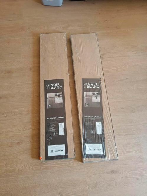 Le Noir & Blanc laminaat Beige Eiken, Doe-het-zelf en Verbouw, Vloerdelen en Plavuizen, Nieuw, Laminaat, Hout, 150 cm of meer
