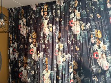 Velours bloemenprint gordijn beschikbaar voor biedingen