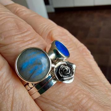 Mooie nieuwe zilveren ring,Roosje,Lapis L.,Labradoriet mt 19 beschikbaar voor biedingen