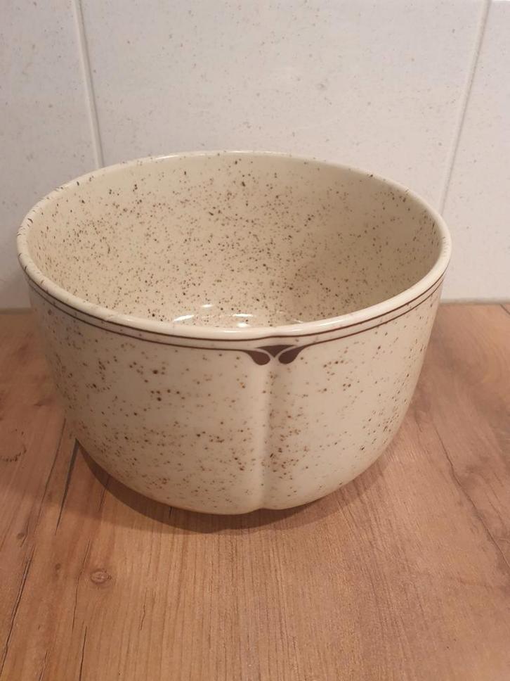 Rosenthal Britta Aardappel/Groenteschaal, Huis en Inrichting, Keuken | Servies, Gebruikt, Schaal of Schalen, Overige stijlen, Ophalen of Verzenden