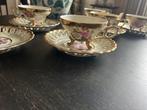 Porseleinen servies 5 kopjes 6 bordjes roosjes, Antiek en Kunst, Antiek | Servies compleet, Ophalen of Verzenden