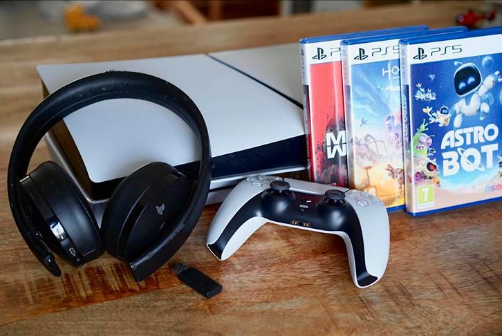 PlayStation 5 - Disc / DEC 2024 / +Astrobot +Horizon +COD, Spelcomputers en Games, Spelcomputers | Sony PlayStation 5, Nieuw, Playstation 5