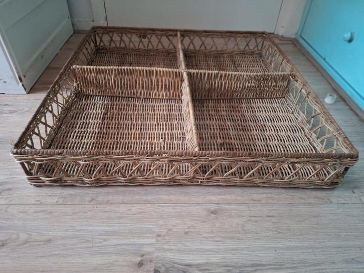 Riviera Maison Rustic Rattan Mand, Huis en Inrichting, Woonaccessoires | Schalen en Manden, Gebruikt, Mand, Vierkant, Riet, Ophalen of Verzenden