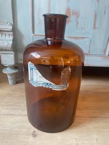 Prachtige bruine apothekersfles 1960 Rotterdam beschikbaar voor biedingen