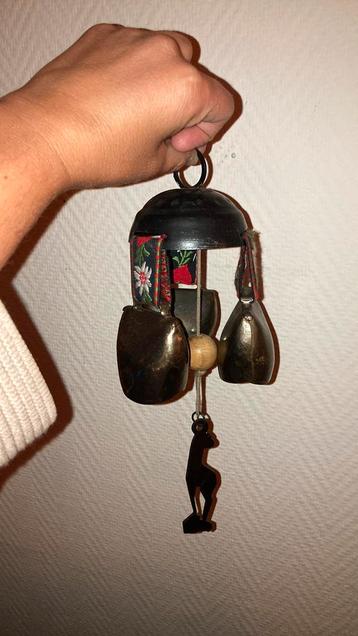 Koeienbel beschikbaar voor biedingen