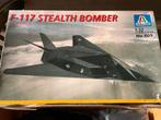 Italeri B-117 stealth bomber 1/32, Hobby en Vrije tijd, Modelbouw | Vliegtuigen en Helikopters, Italeri, Ophalen of Verzenden