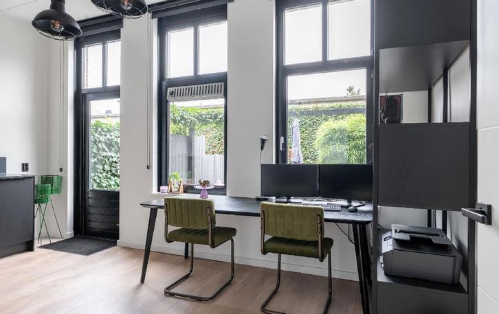 Zwart bureau / eettafel IKEA, Huis en Inrichting, Tafels | Eettafels, Zo goed als nieuw, 50 tot 100 cm, 150 tot 200 cm, Rechthoekig