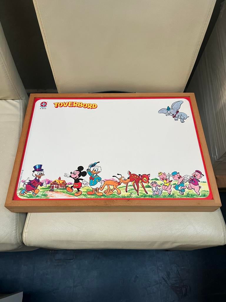 DISNEY Vintage Magnetisch Schoolbord Toverbord + 30 magneten, Verzamelen, Disney, Ophalen of Verzenden, Overige figuren, Gebruikt
