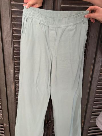 Mooie broek Anna beschikbaar voor biedingen
