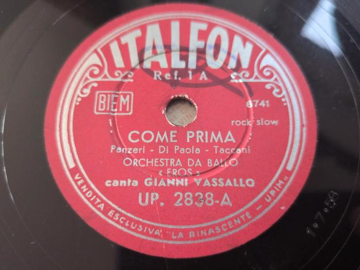 Italiaanse slow rock 78 toeren singel Gianni Vassallo 1958, Antiek en Kunst, Antiek | Tv's en Audio, Ophalen of Verzenden