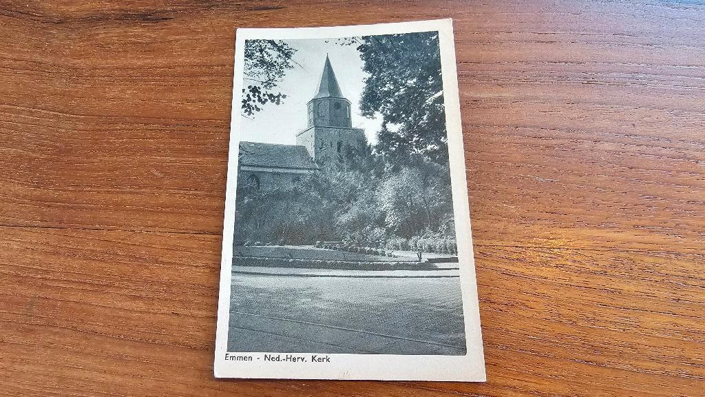 AK Emmen Nederlands Hervormde Kerk met tram rails, Verzenden, 1920 tot 1940, Gelopen, Drenthe