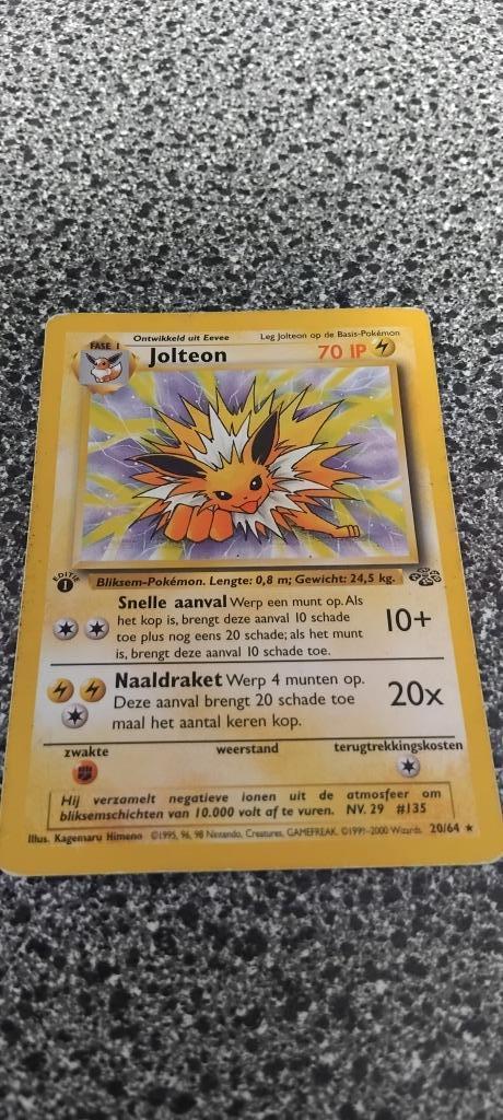 1e edite NL Jolteon Pokemon kaart, Hobby en Vrije tijd, Verzamelkaartspellen | Pokémon, Zo goed als nieuw, Losse kaart, Ophalen of Verzenden