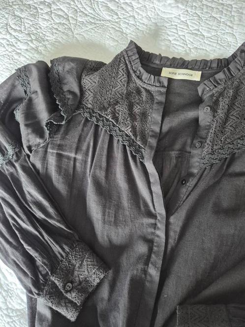 Sofie Schnoor blouse zwart ruche mt.m, Kleding | Dames, Blouses en Tunieken, Zo goed als nieuw, Maat 38/40 (M), Zwart, Verzenden