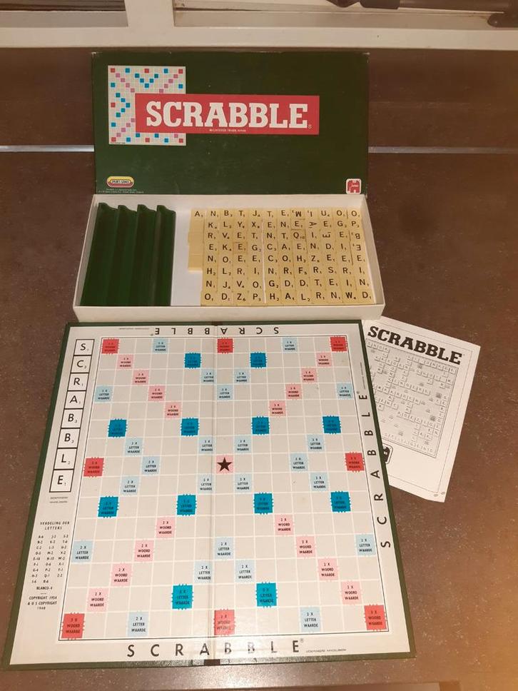 Scrabble vintage Jumbo, Hobby en Vrije tijd, Gezelschapsspellen | Bordspellen, Zo goed als nieuw, Ophalen of Verzenden