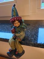 Mannetje met bungelbenen€ 3,50, Verzamelen, Beelden en Beeldjes, Ophalen of Verzenden, Zo goed als nieuw, Overige typen