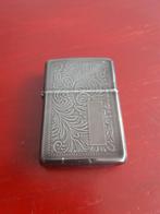 Zippo Venetian donker chroom, Ophalen of Verzenden, Gebruikt, Aansteker