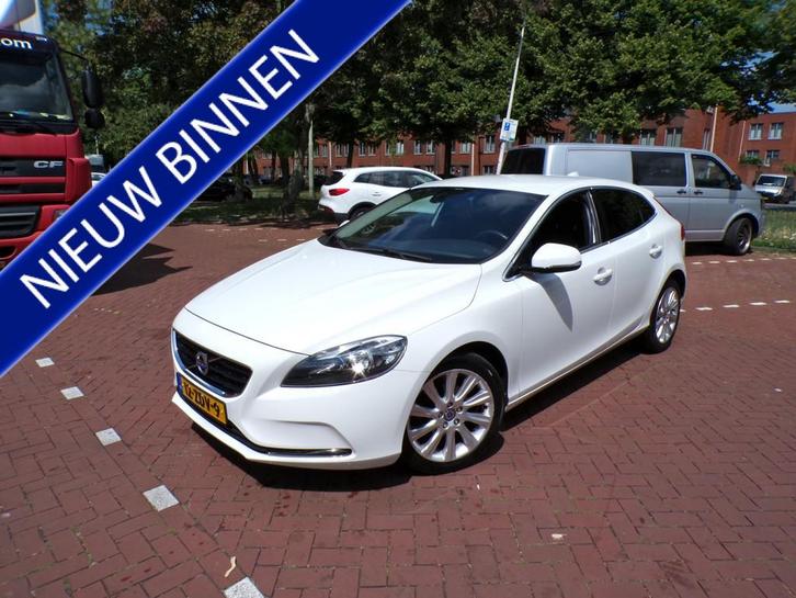 Volvo V40 1.6 D2 Momentum ORGINELE KM STAND NAP AANTOONBAAR., Auto's, Volvo, Bedrijf, Te koop, V40, ABS, Achteruitrijcamera, Airbags