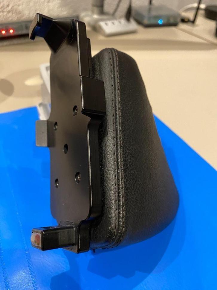 Kuda lederen telefoonhouder voor BMW 1 serie F20, Auto diversen, Carkits, Gebruikt, Ophalen of Verzenden