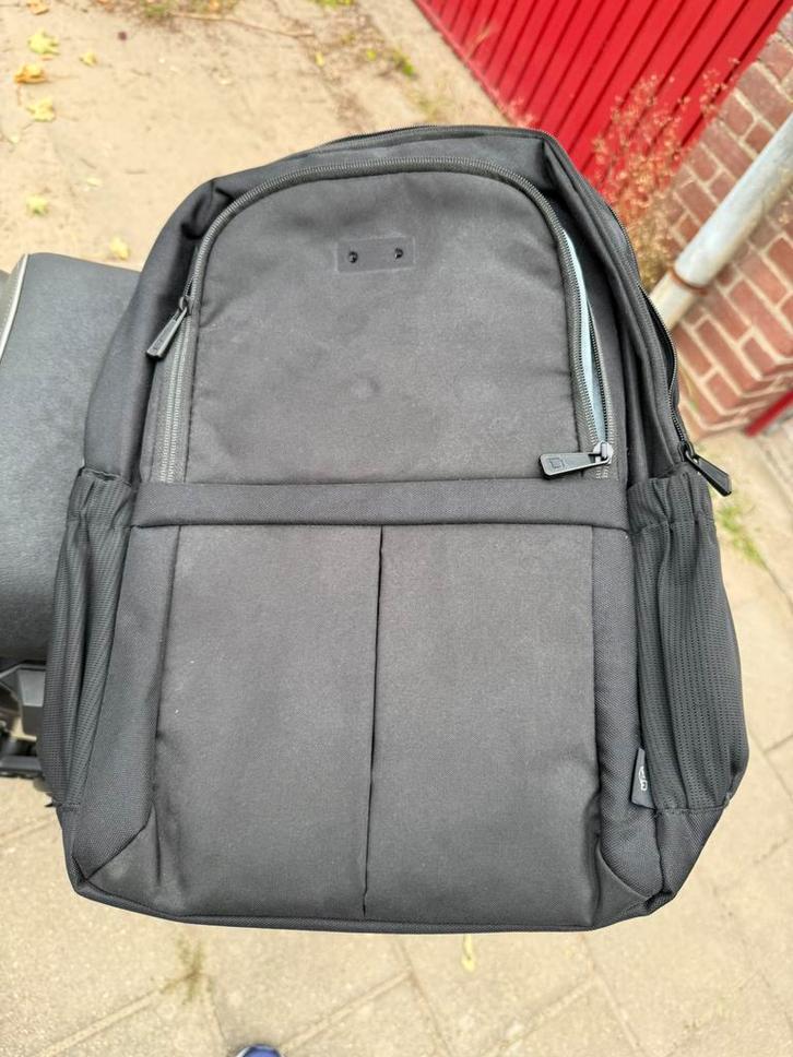 Laptoptas / Rugtas – geschikt voor laptop & elektronica, Sieraden, Tassen en Uiterlijk, Tassen | Rugtassen, Zo goed als nieuw