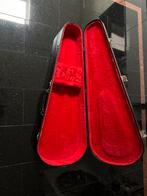 Gitaar koffer, Muziek en Instrumenten, Behuizingen en Koffers, Ophalen, Gebruikt, Akoestische basgitaar