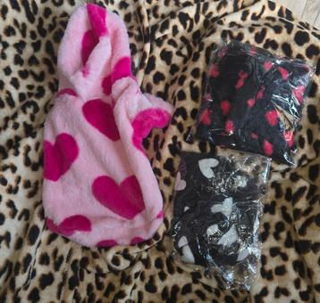 3 nieuwe honden truitjes maat m kleine hondjes beschikbaar voor biedingen
