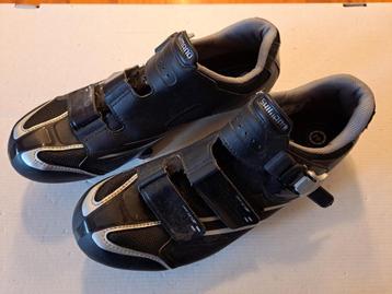 Shimano R088 wielrenschoenen (maat 44) te koop! beschikbaar voor biedingen