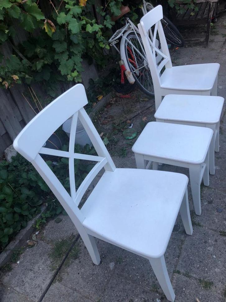 Eettafel en krukken en stoelen, Huis en Inrichting, Tafels | Eettafels, Zo goed als nieuw, 50 tot 100 cm, 100 tot 150 cm, Vier personen