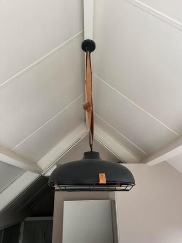Hanglamp ZUIVER beschikbaar voor biedingen