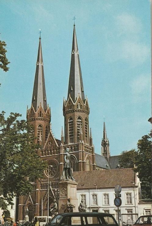 TILBURG Heuvelse Jozef Kerk met Beeld Koning Willem II, Verzamelen, Ansichtkaarten | Nederland, Gelopen, Noord-Brabant, 1980 tot heden