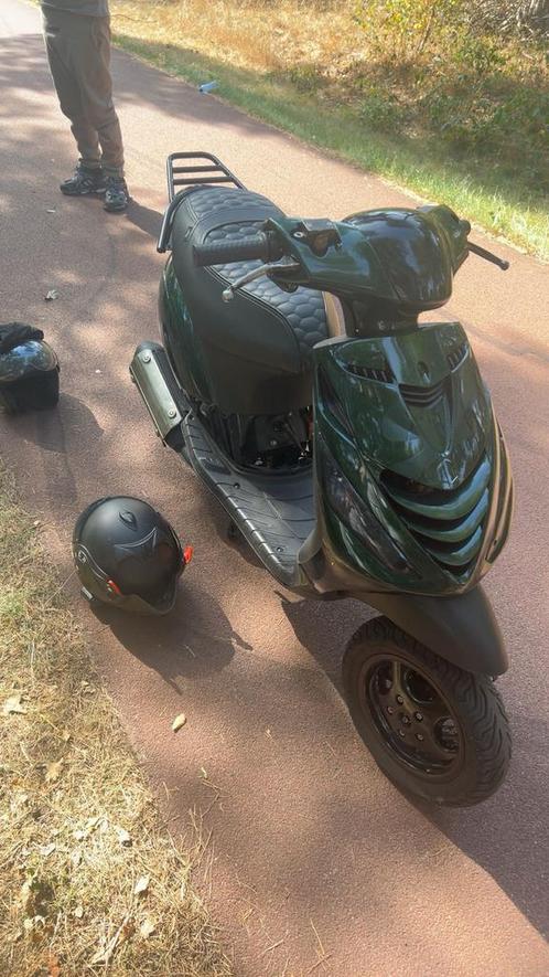 Piaggio zip 172cc stage 1 brom in onderdelen, Fietsen en Brommers, Scooters | Piaggio, Zo goed als nieuw, Zip, Ophalen