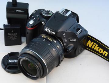 Nikon D5100 met 18-55mm VR kitlens in PRIMA STAAT beschikbaar voor biedingen