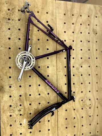 Mountainbike Giant met upgrade-onderdelen, alles in één koop beschikbaar voor biedingen