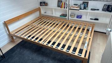 Ikea bed + bodem luroy 
