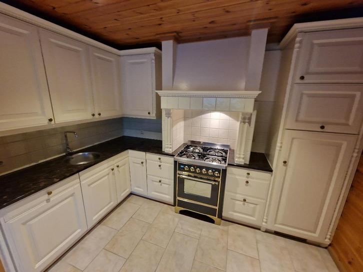 Landelijke Beda Hoekkeuken + Ilve Boretti Majestic fornuis, Huis en Inrichting, Keuken | Keukenelementen, Gebruikt, Minder dan 100 cm