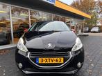 Peugeot 208 1.2 Automaat Roland Garros,panoramadak,Trekhaak,, Gebruikt, 1199 cc, Zwart, 39 €/maand