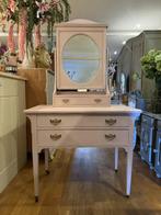 Brocante kaptafel, oude make-up tafel, toilettafel roze VdlM, Ophalen, 50 tot 100 cm, Zo goed als nieuw, Vintage toiletmeubel, antieke ladekast met spiegel kapmeubel