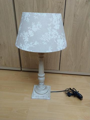 z.g.a.n. 2 staande lampjes / tafel lampjes van de Intratuin beschikbaar voor biedingen