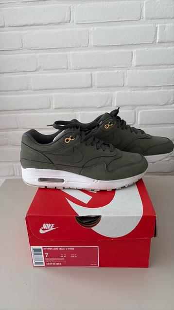 Nike Air Max 1 schoenen te koop! beschikbaar voor biedingen