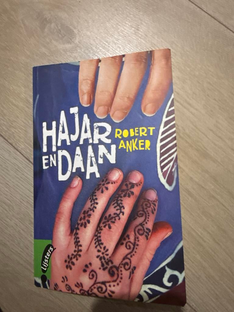 Hajar en Daan - Robert Anker, Ophalen of Verzenden, Zo goed als nieuw, Nederland