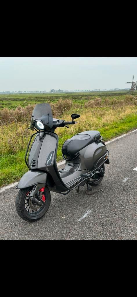 Vespa sprint, Fietsen en Brommers, Scooters | Vespa, Gebruikt, Vespa S, Maximaal 45 km/u, Benzine, Ophalen