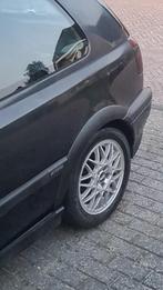 Volkswagen golf vr6 highline 2e eigenaar, Auto's, Volkswagen, Voorwielaandrijving, Stoelverwarming, Zwart, Zwart