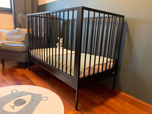 Ledikant Coming Kids Bliss zwart – 60x120 cm, Kinderen en Baby's, Babywiegjes en Ledikanten, Gebruikt, Ledikant, Ophalen