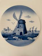2 delftsblauwe wandborden ‘Holland’ met milen en boot, Antiek en Kunst, Antiek | Wandborden en Tegels, Ophalen of Verzenden