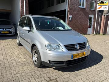 Volkswagen Touran 1.6-16V FSI Turijn | AIRCO |NAP| Trekhaak  beschikbaar voor biedingen