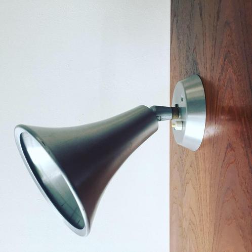 Jaren 60 vintage Philips wandlamp trompet vorm aluminium, Huis en Inrichting, Lampen | Wandlampen, Gebruikt, Ophalen of Verzenden