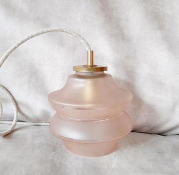 Vintage hanglamp roze melkglas | Messing | Antieke lamp roze beschikbaar voor biedingen